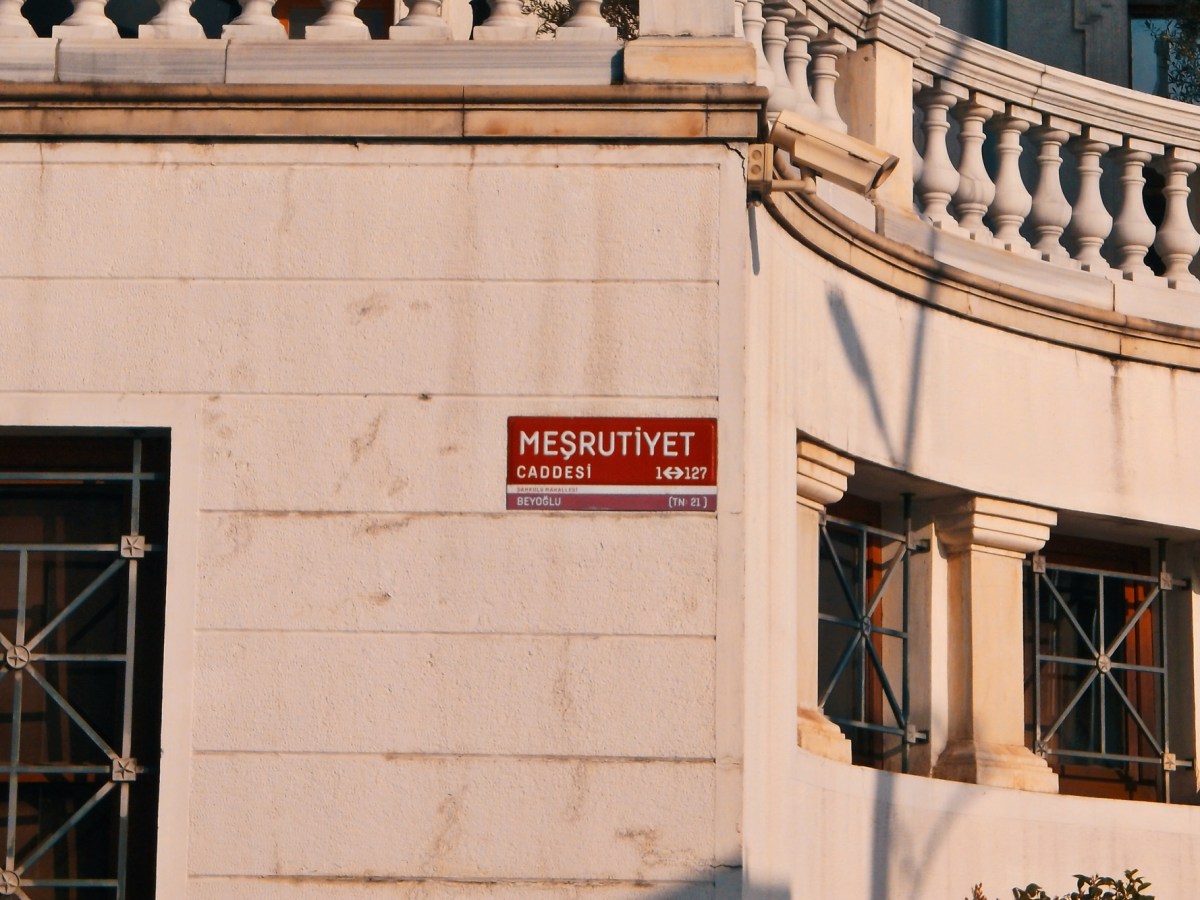 Meşrutiyet Caddesi